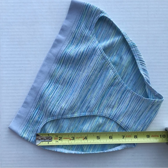 Victoria’s Secret Seamless Heathered Brief/Slip Panty Small NWT - Picture 10 of 10